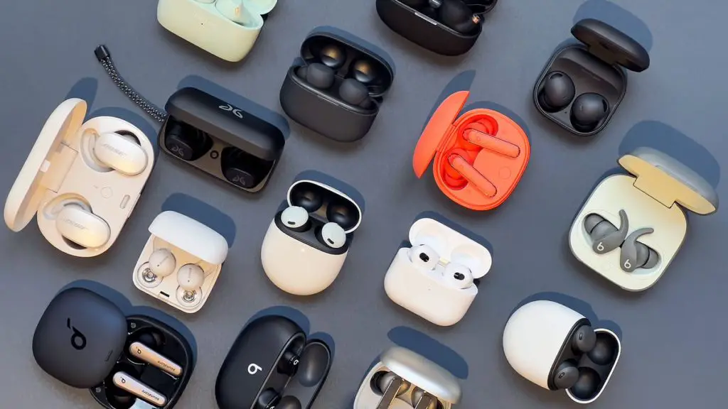  One Reason why you needed to have wireless earphones nowadays is that it's wireless, and it has a lot of styles for you to choose from